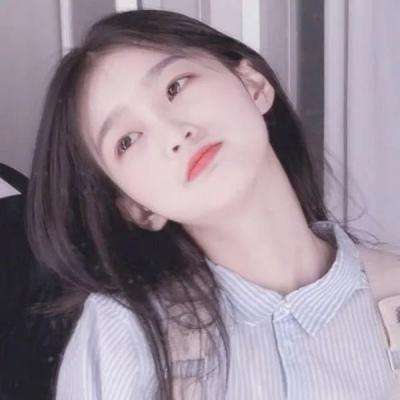 现货白银日内涨2%，现报70.47美元/盎司。